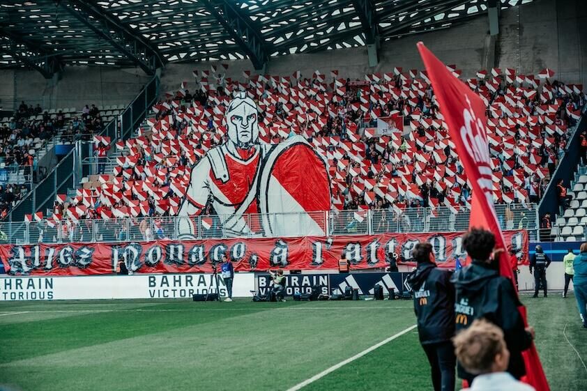 Je vote pour le tifo monégasque !