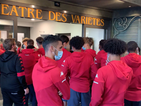 S&eacute;ance de cin&eacute;ma singuli&egrave;re