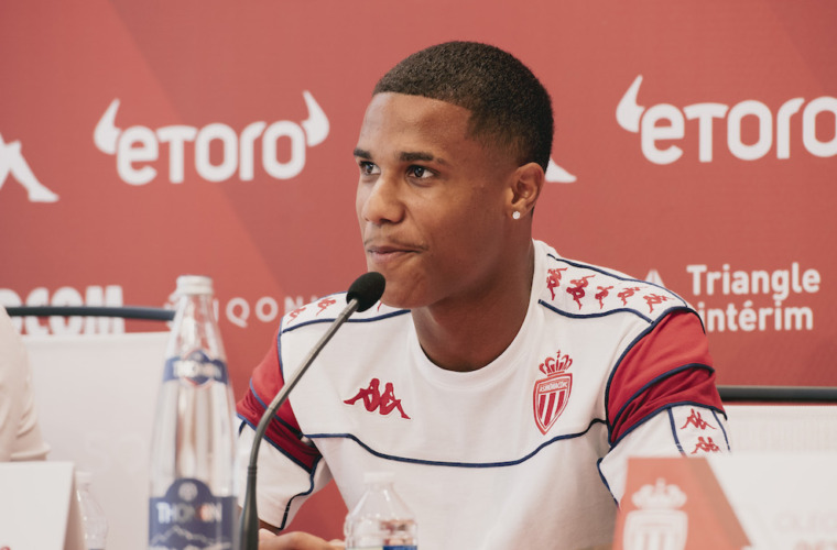 Ismail Jakobs: "Jugar en el AS Monaco es un gran desafío para mí"