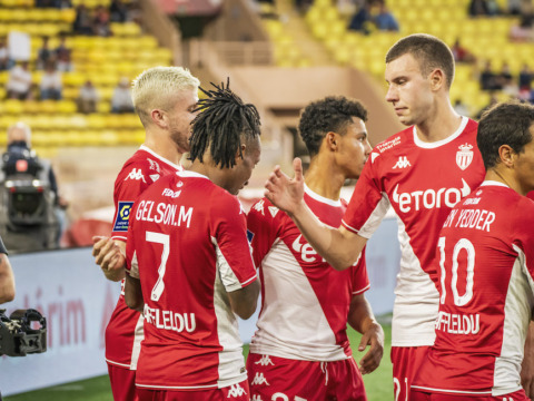 Le groupe des Rouge et Blanc à Brest