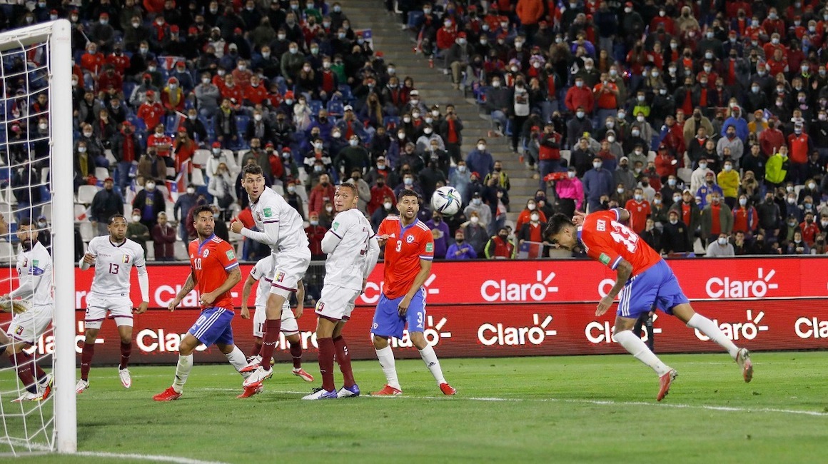 Saldo positivo para Maripán y Chile en las Eliminatorias