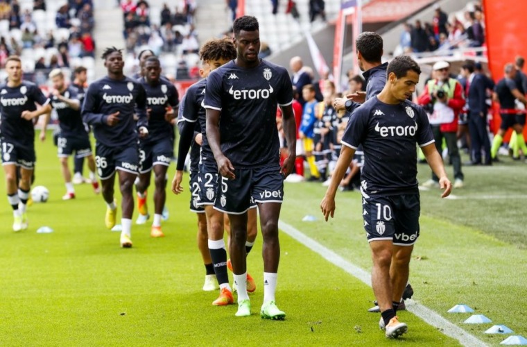 Benoît Badiashile: "Continuamos nuestra serie en la Ligue 1, es perfecto"