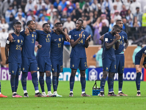 Youssouf Fofana, Axel Disasi e os Bleus são vice-campeões mundiais