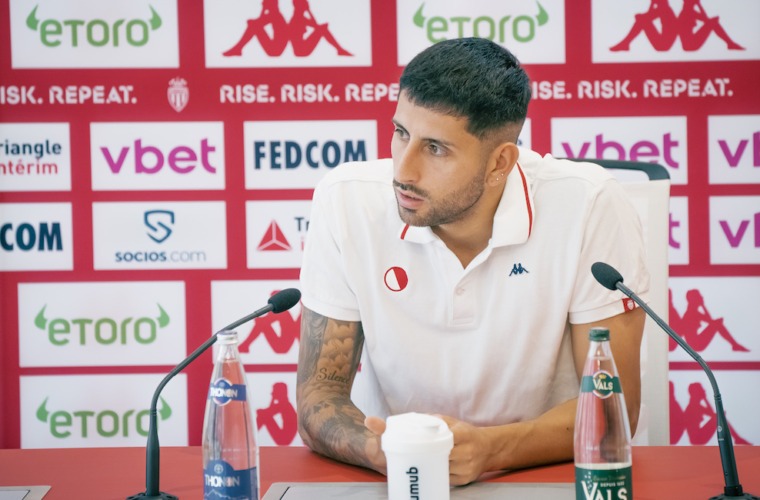 Guillermo Maripán: "Continue to have the same impact, both in attack and defence"