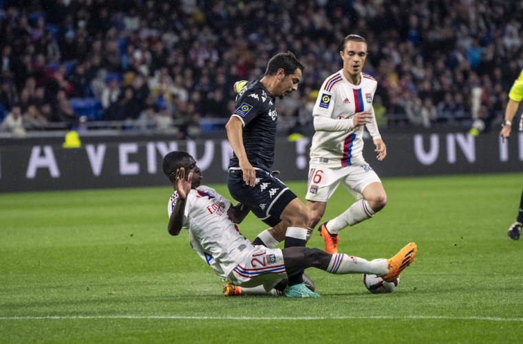 Aturdido, el Monaco cayó ante Lyon