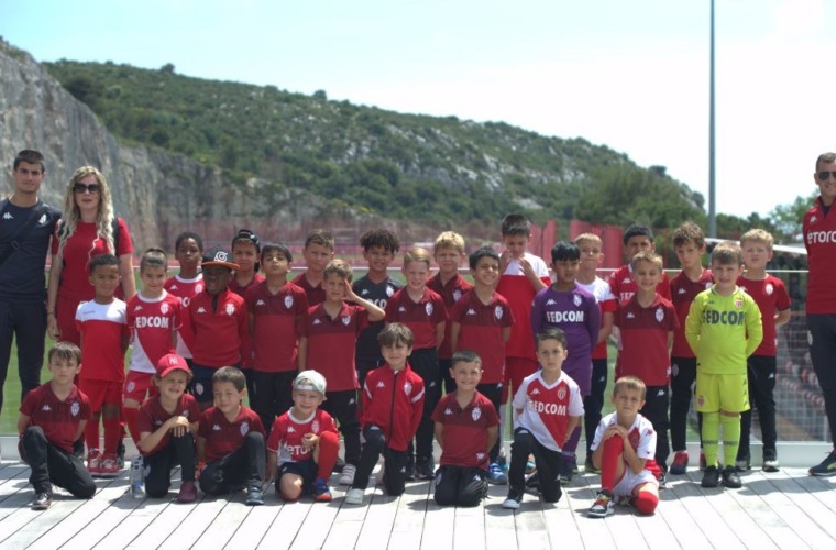 L’école de foot de l’AS Monaco en visite au Centre de Performance