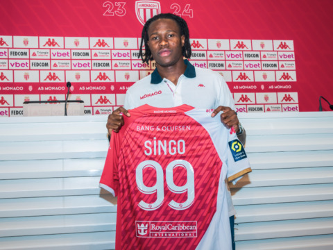 Wilfried Singo : "Je veux écrire une belle histoire à l'AS Monaco"