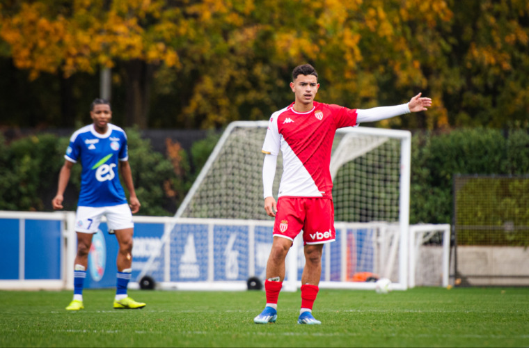 Mayssam Benama avec l'Équipe de France U19 pour le Tour Elite