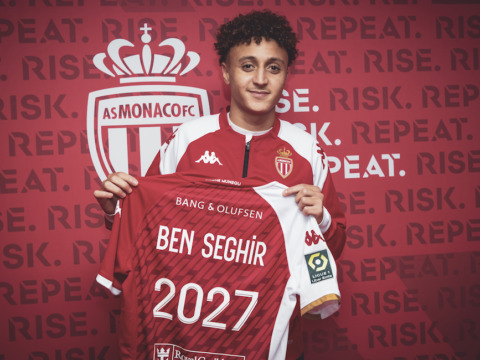 Eliesse Ben Seghir extends his contract through 2027