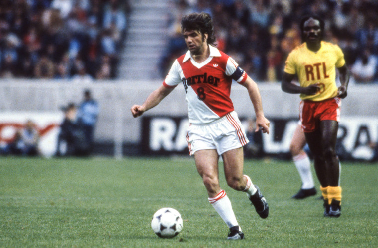 Quels pr&eacute;c&eacute;dents entre l'AS Monaco et l'US Orl&eacute;ans en Coupe de France ?