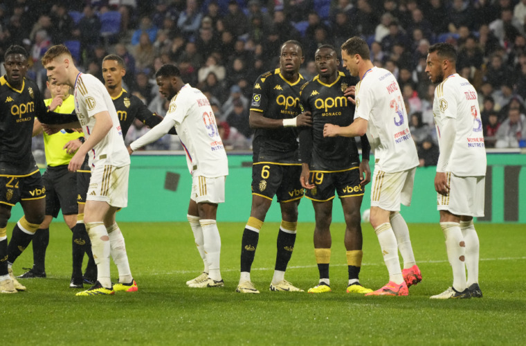 AS Monaco are stunned late on by Lyon