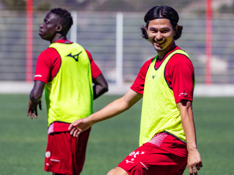 Takumi Minamino avec le Japon pour deux amicaux Outre-Atlantique