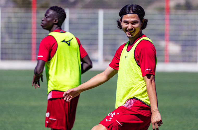 Takumi Minamino avec le Japon pour deux amicaux Outre-Atlantique