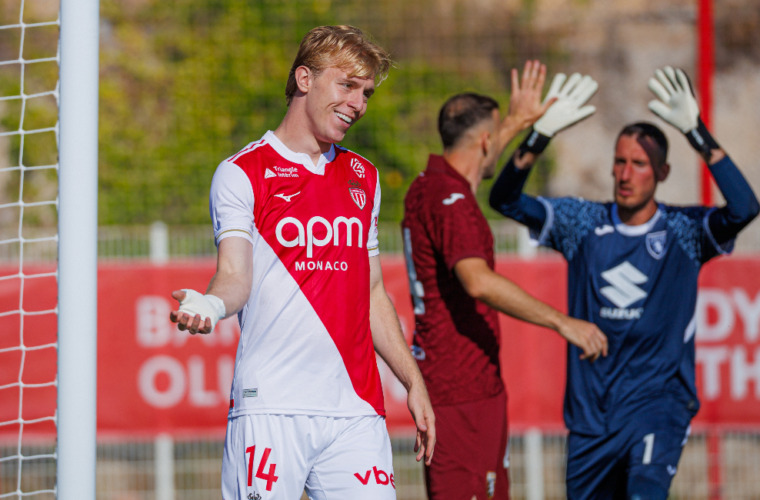 Mika Biereth avec le Danemark pour les qualifs’ de la Coupe du Monde