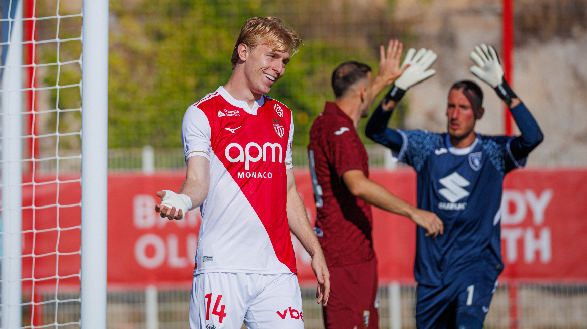 Mika Biereth avec le Danemark pour les qualifs’ de la Coupe du Monde