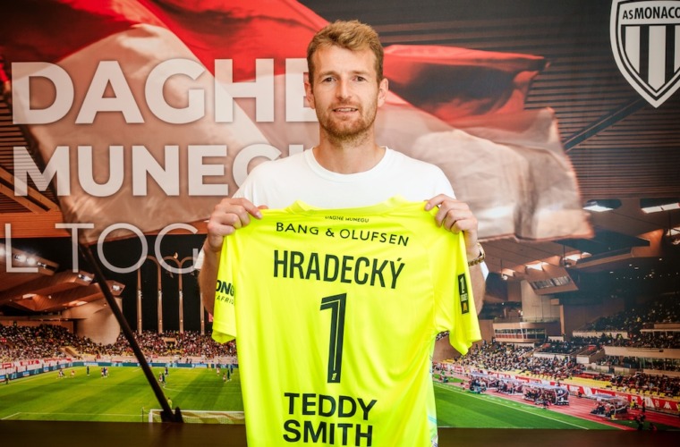 La doppia nazionalità, la fascia di capitano e la passione per gli autobus... 10 curiosità su Lukáš Hradecký