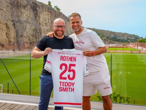 Jérôme Rothen en visite au Centre de performance