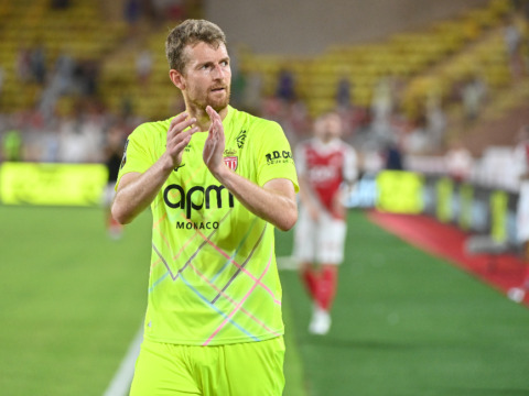 Joyeux anniversaire Lukáš Hrádecký