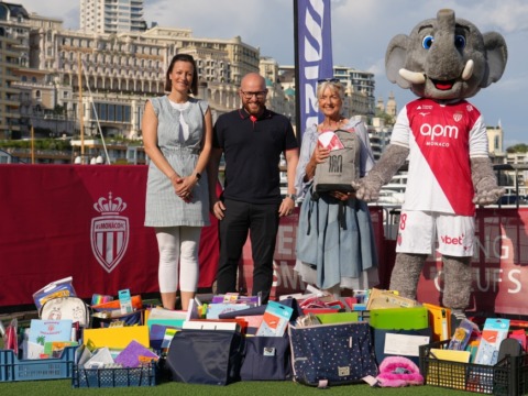 La collecte de fournitures scolaires remise aux Enfants de Frankie