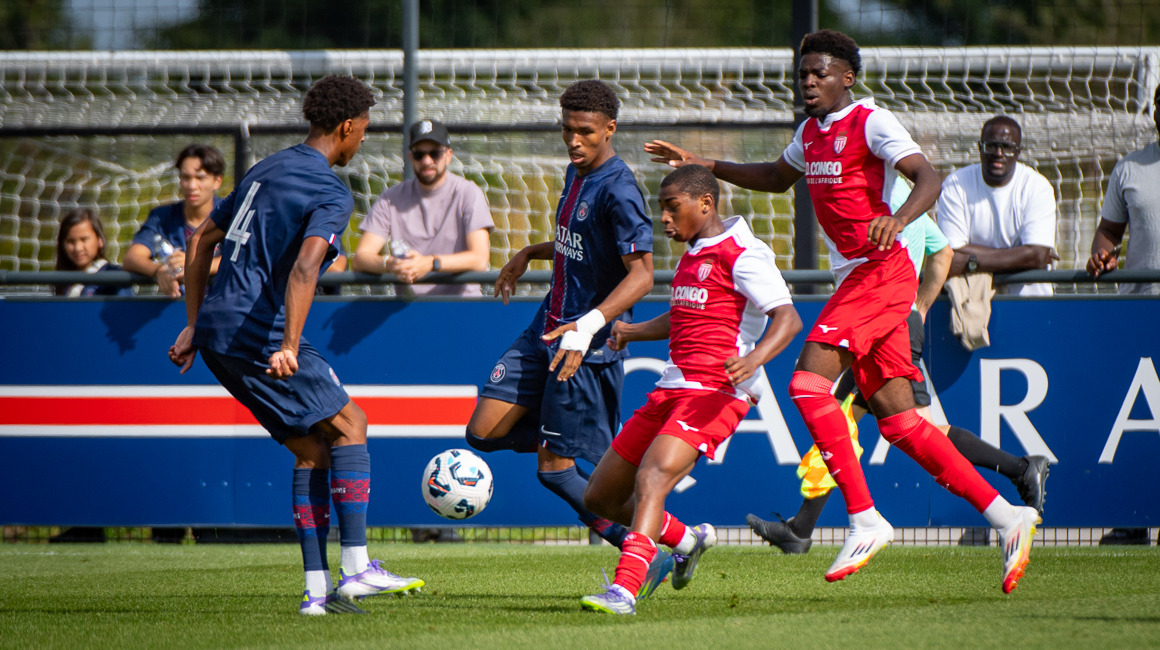 Le Groupe Elite domine le PSG à Poissy