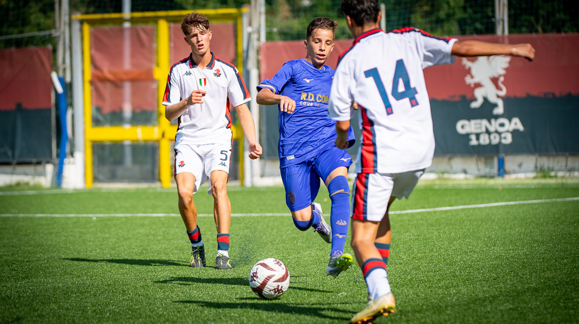 Les U17 larges vainqueurs du Genoa