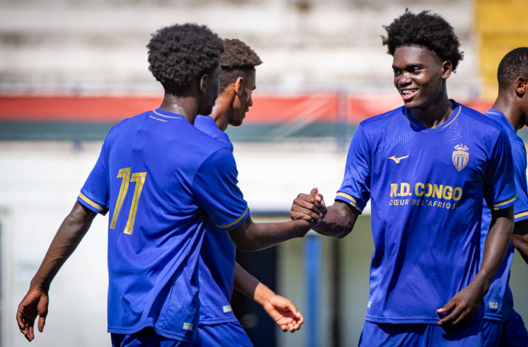 Ken Kitsoukou en stage avec l'Équipe de France U16 à Clairefontaine
