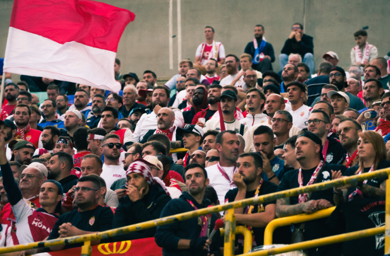 Plus de 600 supporters monégasques dans le parcage à Bruges
