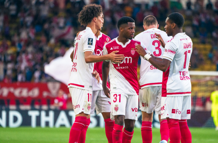 Renversant en fin de match, l'AS Monaco s'offre Metz et rejoint la tête
