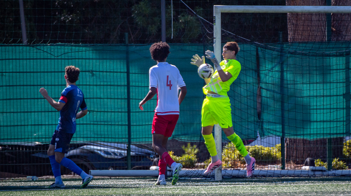 Axel Decrenisse convoqu&eacute; avec la France U17, Kitsoukou en U16