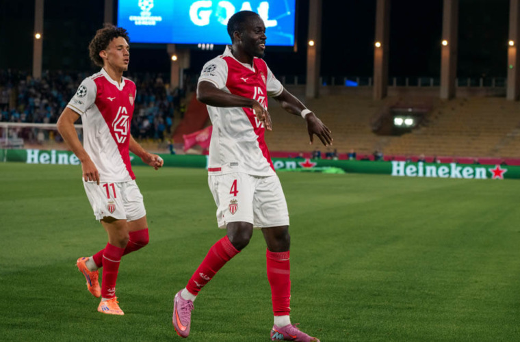 Omniprésent, Jordan Teze élu MVP du duel face à Manchester City