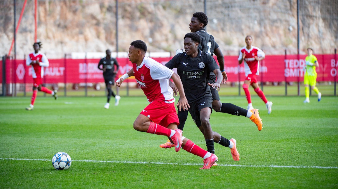 Résilient, un AS Monaco rajeuni cède face à Manchester City