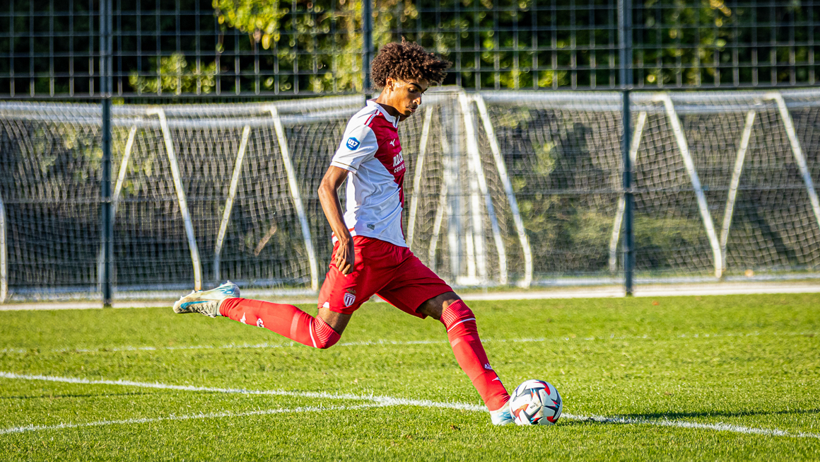 Saad Bhihi a égalisé d'un superbe coup-franc.