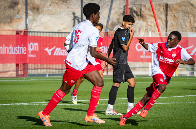 Combatifs, les U17 accrochés par Nîmes