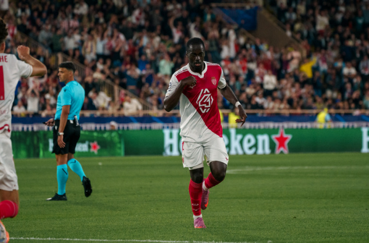 La frappe en lucarne de Jordan Teze bijou d’octobre by APM Monaco