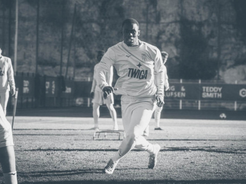 Last steps for our Rouge et Blanc before a trip to Cyprus