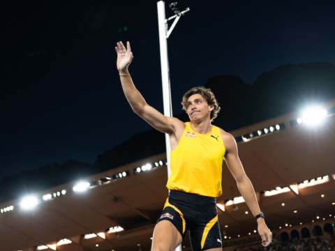 Les champions olympiques Duplantis et Tebogo à l'honneur avant le PSG