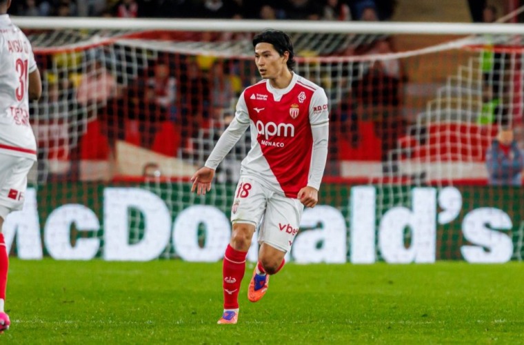 La frappe croisée de Minamino bijou de novembre by APM Monaco