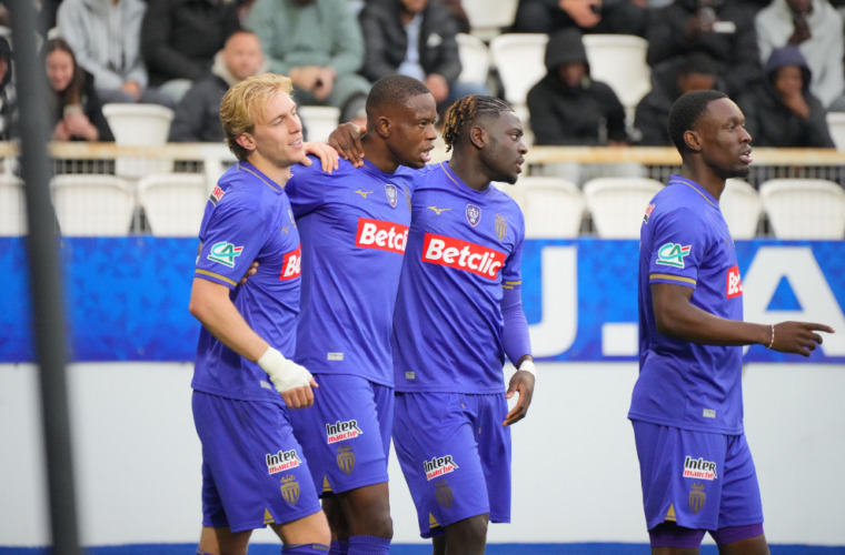 AS Monaco dominates AJ Auxerre and qualifies for the round of 32