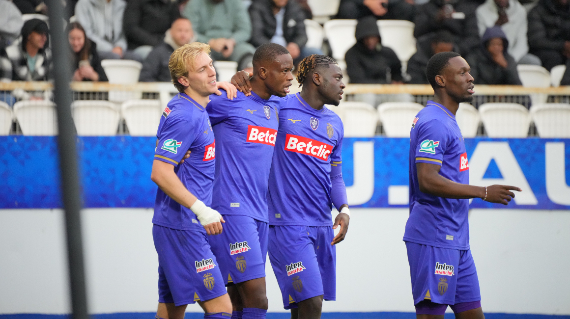 AS Monaco dominates AJ Auxerre and qualifies for the round of 32