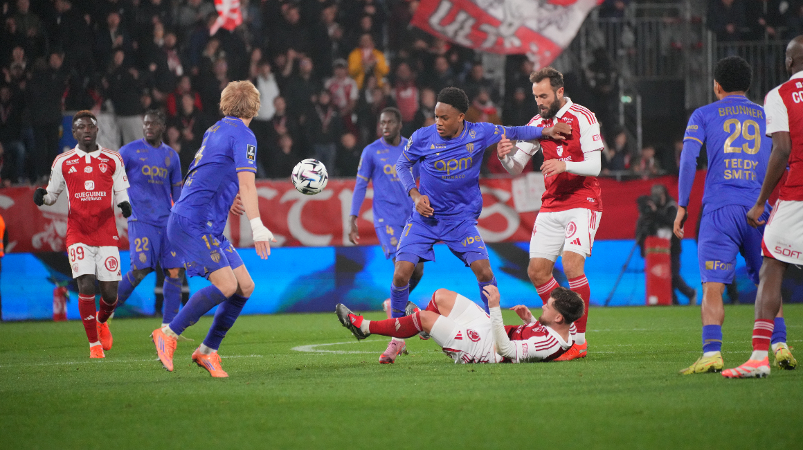 L’AS Monaco volontaire mais surpris par le Stade Brestois