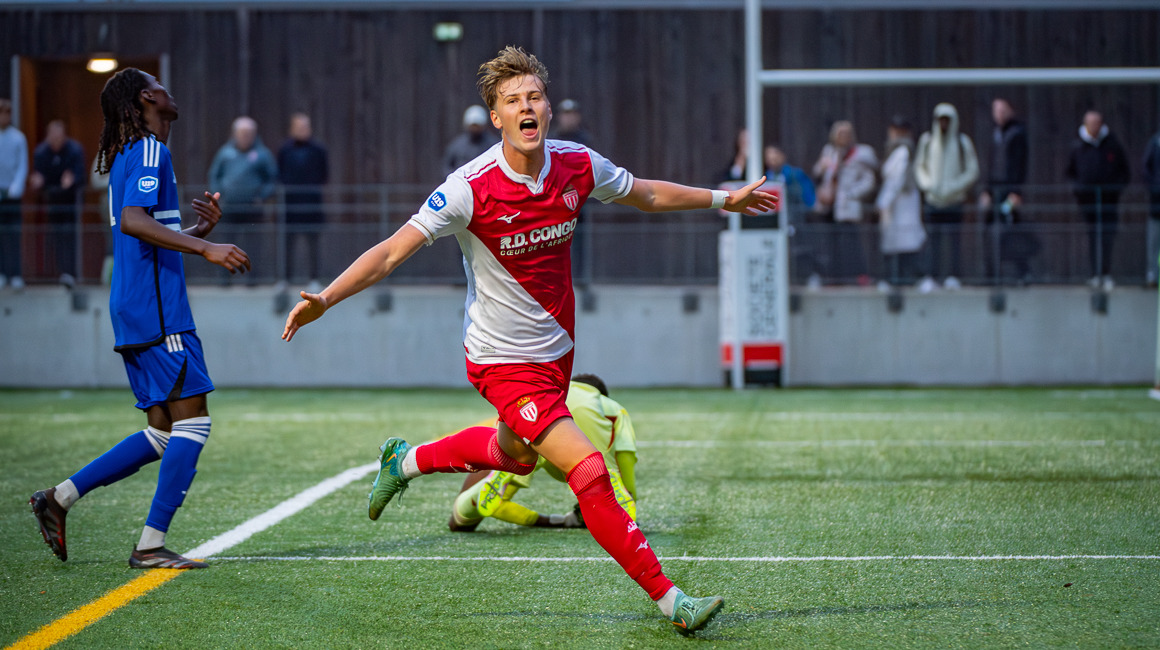 Les U19 passent seuls en t&ecirc;te, les U17 tr&eacute;buchent &agrave; Saint-Priest