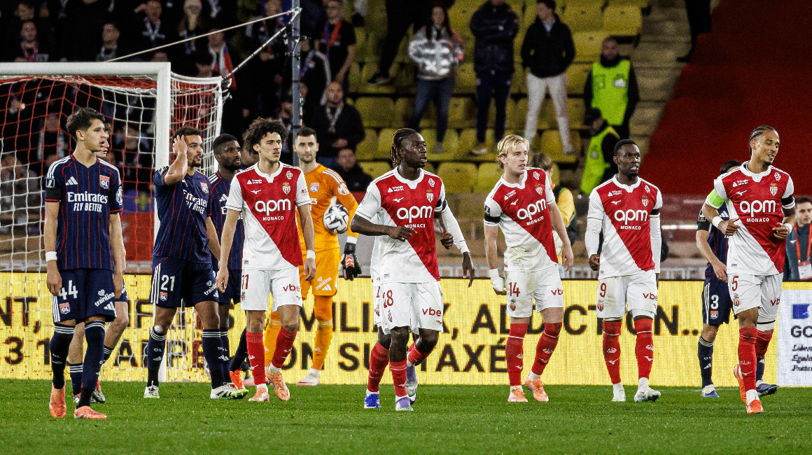 En inf&eacute;riorit&eacute; num&eacute;rique, l'AS Monaco s'incline face &agrave; l'Olympique Lyonnais