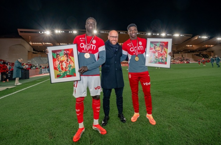 Les champions d'Afrique honor&eacute;s au Louis-II