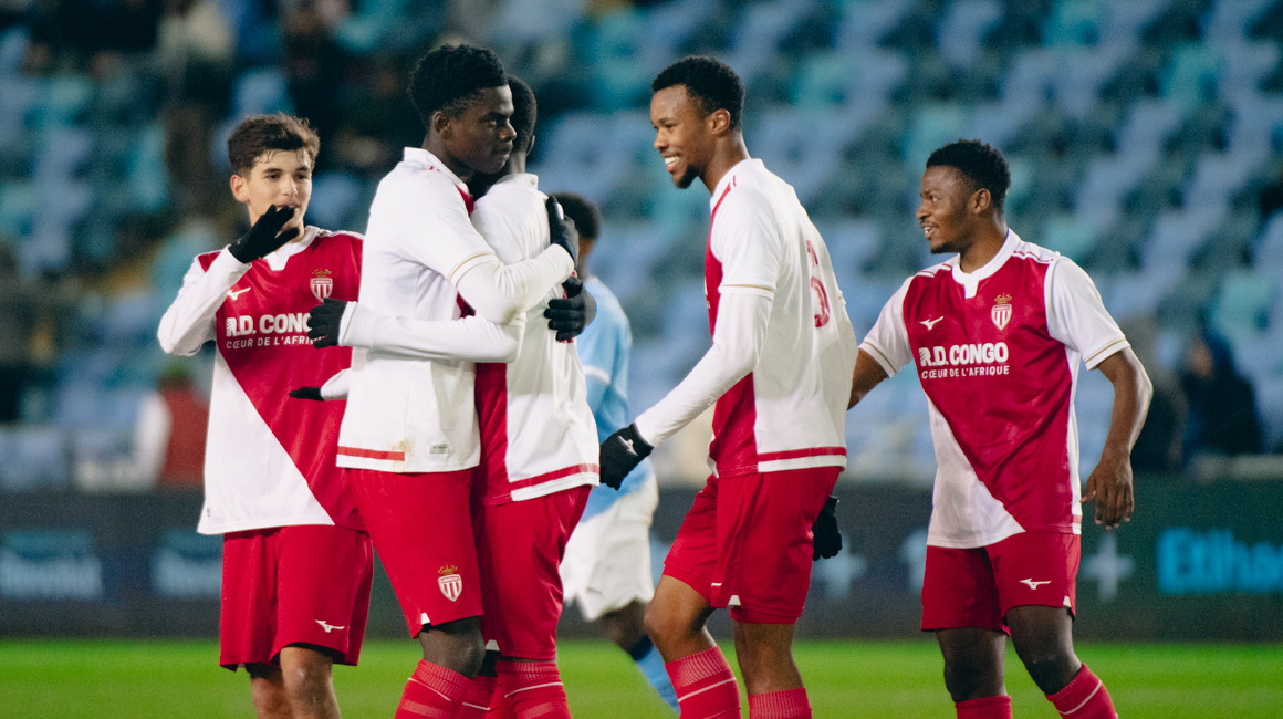 Le Groupe Elite prend sa revanche et &eacute;limine Manchester City