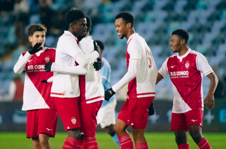 Le Groupe Elite prend sa revanche et &eacute;limine Manchester City