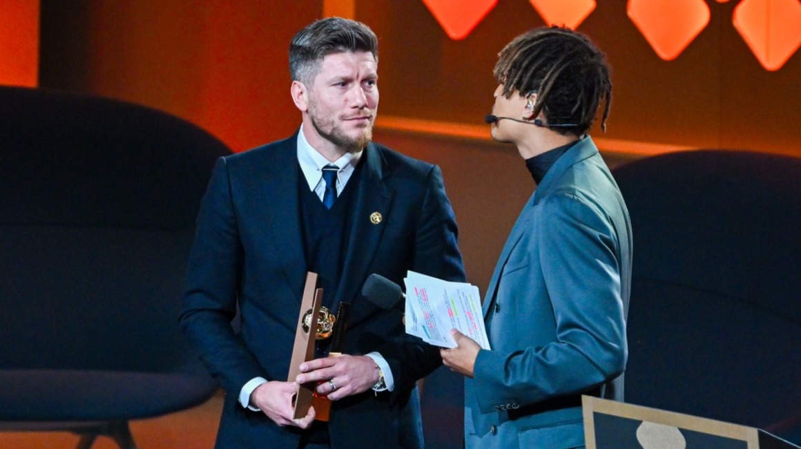 S&eacute;bastien Pocognoli &eacute;lu entra&icirc;neur de l&rsquo;ann&eacute;e en Belgique