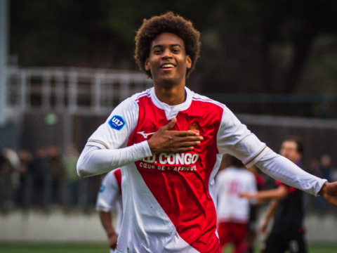 Les U17 cartonnent &agrave; N&icirc;mes