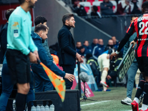 S&eacute;bastien Pocognoli : "Continuer de travailler et remonter au classement"