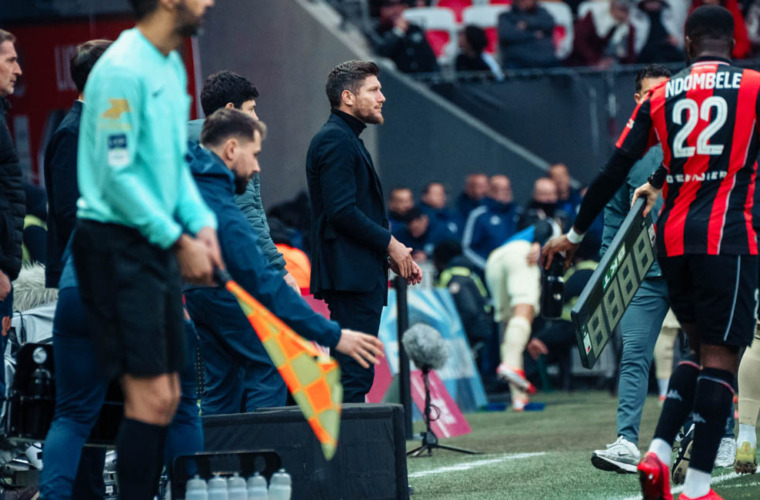 S&eacute;bastien Pocognoli : "Continuer de travailler et remonter au classement"