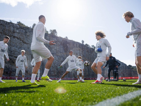 Le planning des Rouge et Blanc avant le barrage retour &agrave; Paris et Angers